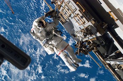 Astronaut Rick Mastracchio, STS-118 mission specialist, participates in the third planned session of construction and maintenance on the International Space Station.