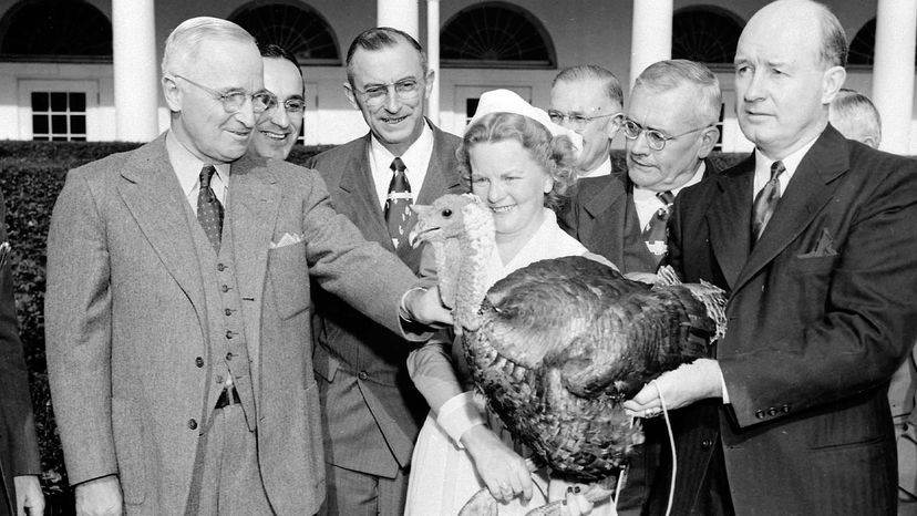Harry Truman pardoning turkey
