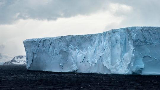 What Happens Next to A-68, Antarctica's New Gigantic Iceberg?