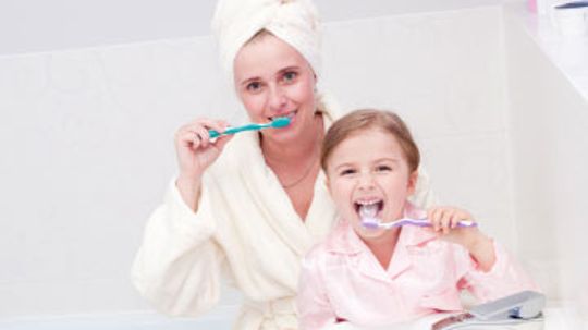 How to Teach Children to Brush Their Teeth