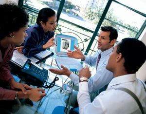 How do web conferencing programs work?