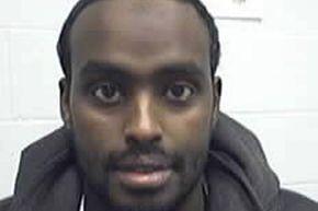 索马里民族——和手机企业主Nuradin Abdi被指控犯有提供物质支持恐怖分子想炸毁一个俄亥俄州的购物中心。”border=