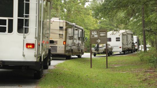 Advantages and Disadvantages of RV Towing