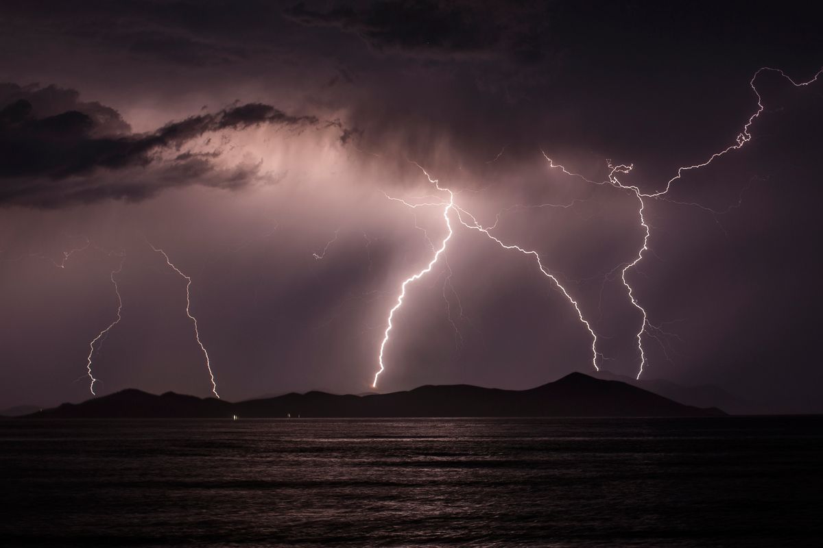 Why are there more thunderstorms during the summer? | HowStuffWorks