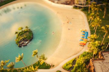 Hawaiian lagoon as shot using a tilt shift lens