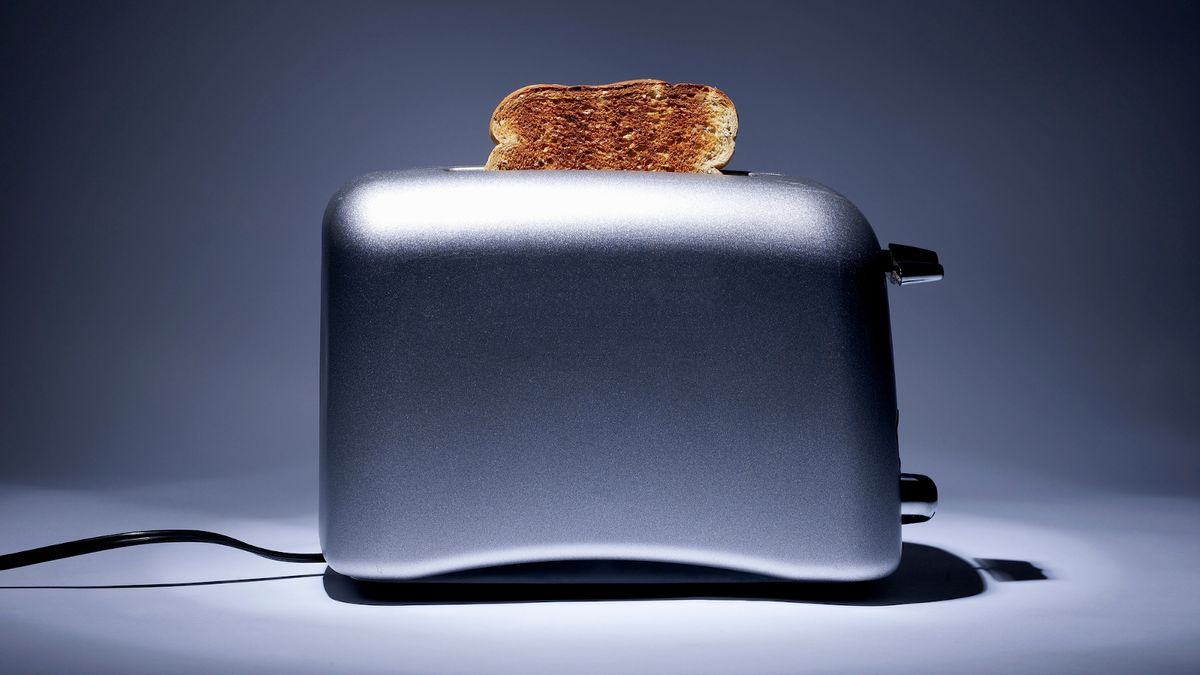 The SpringLoaded Tray How Toasters Work HowStuffWorks