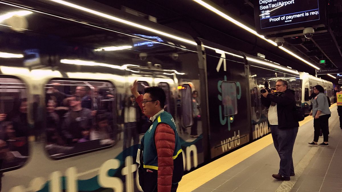 How the Best Public Transportation Benefits Cities and Residents ...
