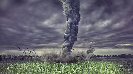 10 Myths About Surviving a Tornado