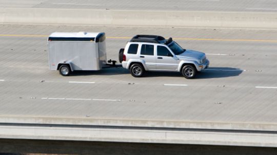 How Towing Monitoring Systems Work