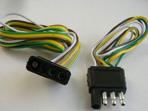 Standard four-pin wiring harness