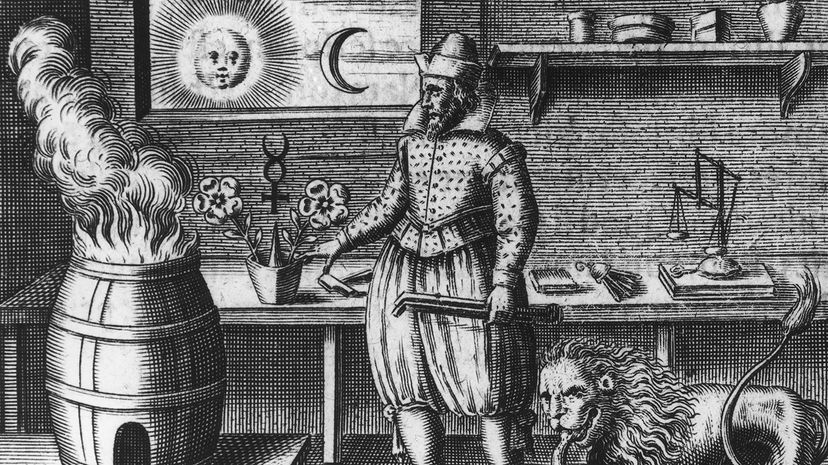 1618年雕刻的炼金术士＂border=