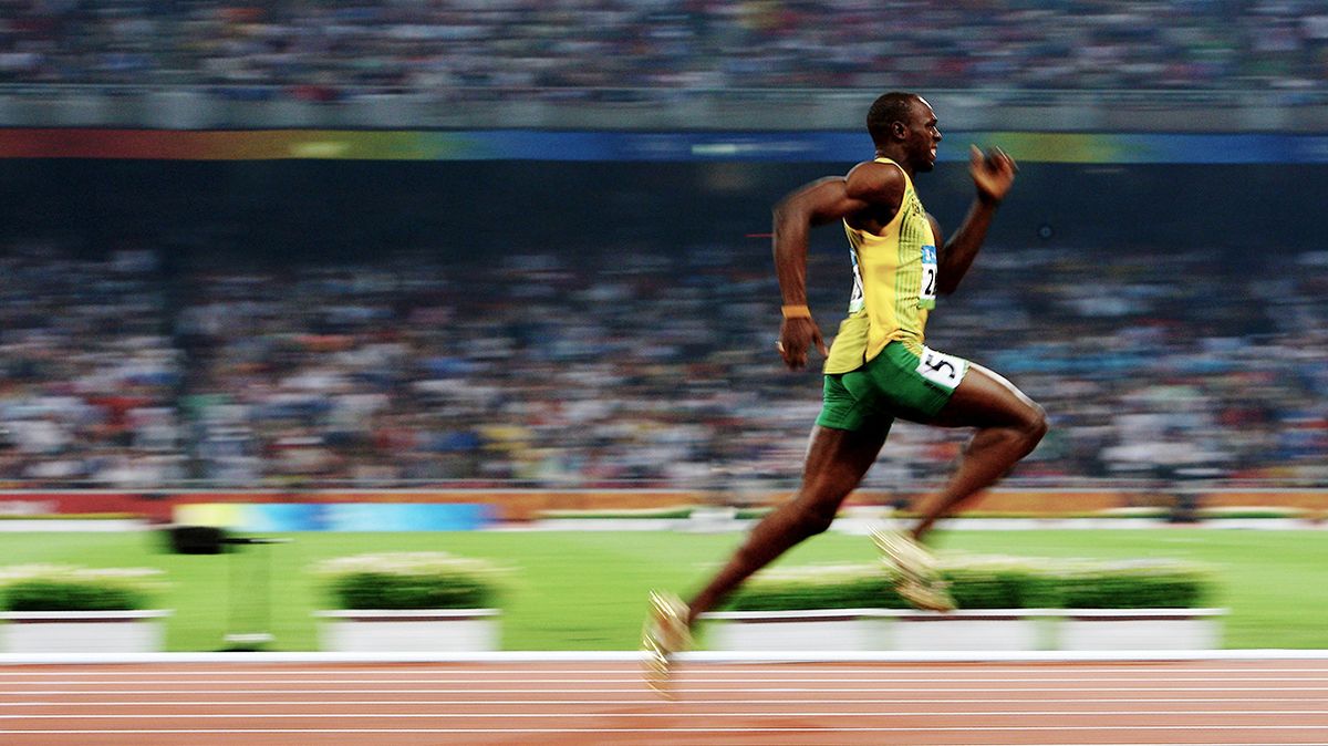 Long distance runner (left) vs. sprinter (right). Both bodies are