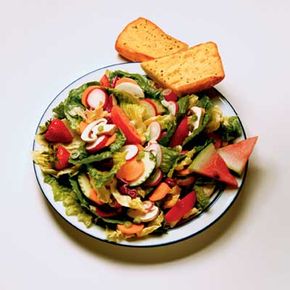 Meals like a salad provide the nutrients needed for optimumhealth while allowing you to manage your weight.