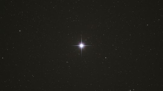 7 Eye-catching Facts About the Bright Star Vega