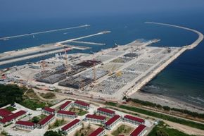 Construction at the mouth of the Lido inlet in 2010 as seen from the air. 