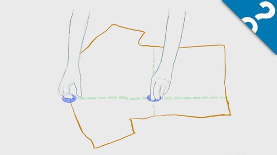 18新利最新登入HowStuffWorks:如何折叠衬衫”border=