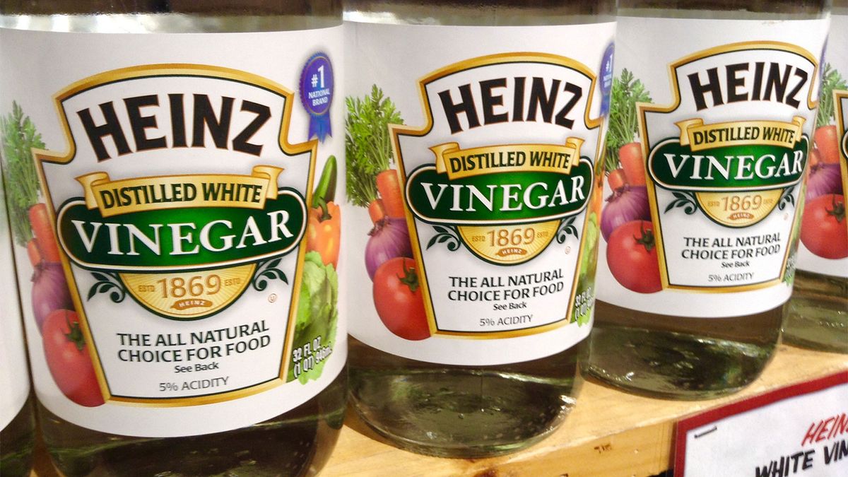 Cleaning Vinegar vs. White Vinegar Uses Around the House HowStuffWorks