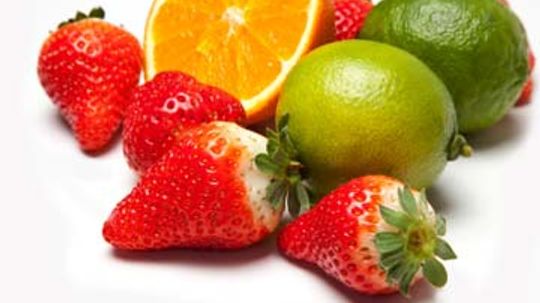 How does vitamin C benefit skin?