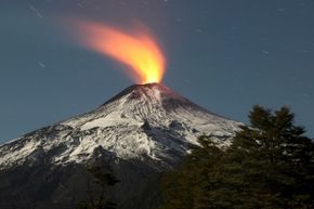 智利的火山火山是一种层状火山。”border=