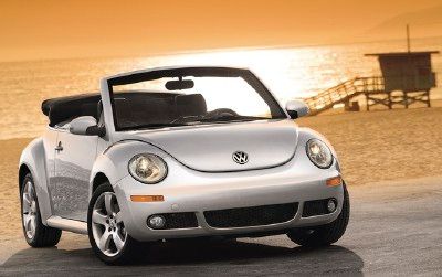 2006 Volkswagen New Beetle convertible front-three-quarter view