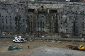 The World Trade Center slurry wall as it looked during construction at Ground Zero in 2006 