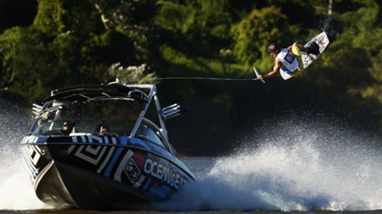 How Wakeboarding Works