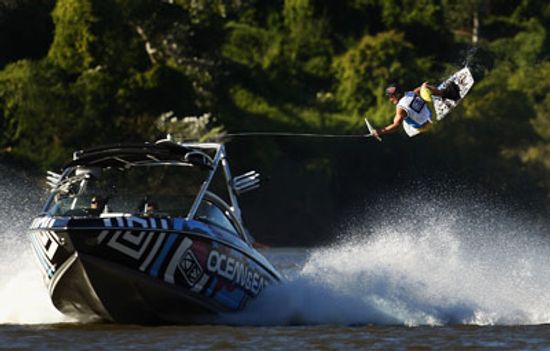 How Wakeboarding Works