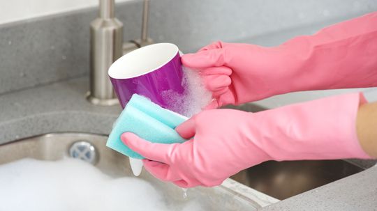 Which Works Best: Dishwasher Pods or Powders?