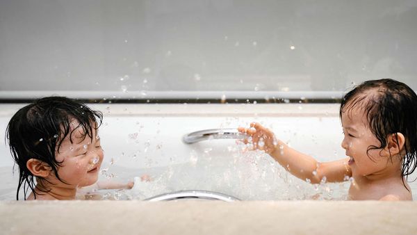 kids taking bath