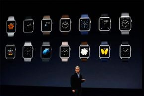 2015年3月9日，蒂姆库克在旧金山的苹果特别活动中首次推出了苹果手表收藏。＂width=