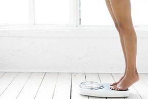 Surprisingly, experimental trials showed that people who lost weight rapidly weighed less at the end of longer-term follow-ups versus people who lost weight gradually.
