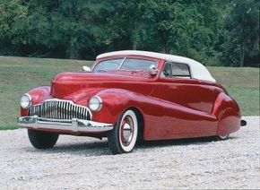 Harry Westergard customized the 1940 WestergardMercury with a 1942 Buick grille and avant-gardefadeaway fenders. See more custom car pictures.