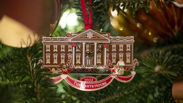 白宫官方圣诞饰品是一个40年的传统”border=