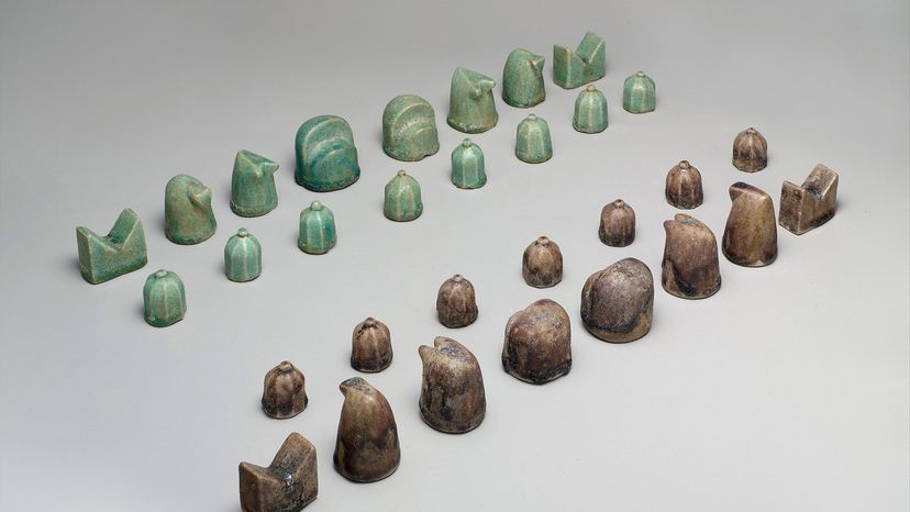 early chess set