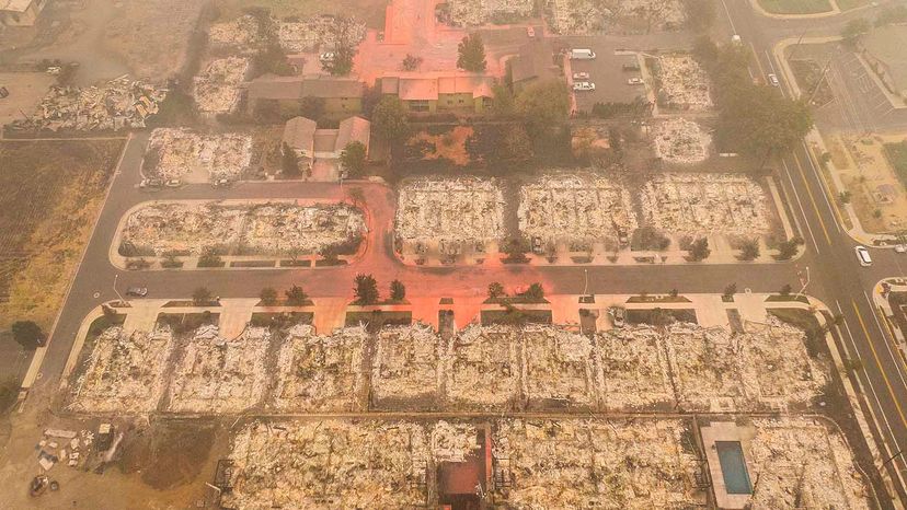 森林大火＂width=