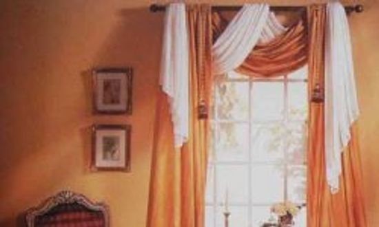 18新利最新登入如何悬挂窗户围巾＂class=