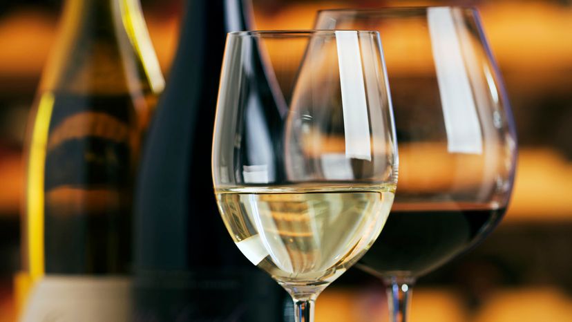 How Your Wine Glass Shape Affects Taste