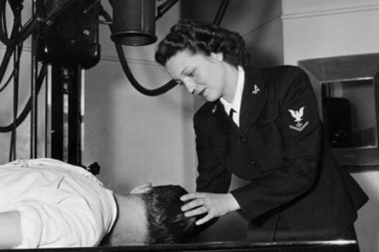 Did women volunteers serve in World War II?