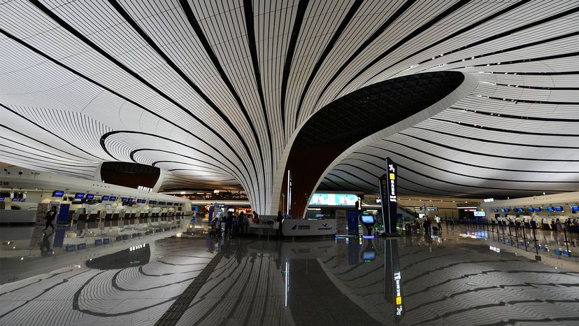 worlds biggest airports	