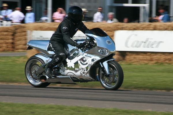 MTT Turbine bike on course