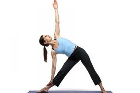 Triangle poses stretches out your lower body.