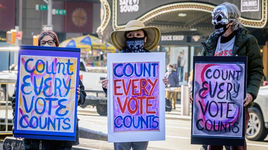 焦虑，嗯，一切?这是Zozobra和你并不孤单＂class=