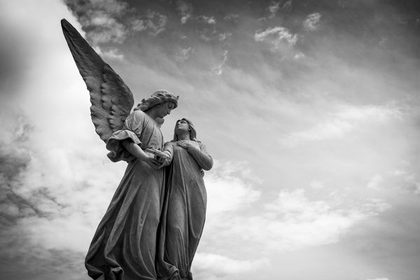 All About Angel Number 000: Meaning and Significance in Love, Relationships, and More