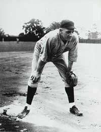 George Kelly was key to the Giants leading the National League in runs scored during the 1924 baseball season.