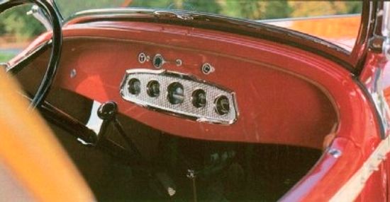 1932年普利茅斯PB运动跑车”class=