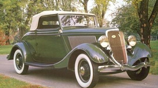 1934 Ford DeLuxe Roadster