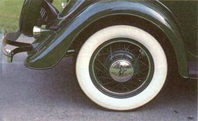 1934 Ford DeLuxe Roadster Hubcaps, Spare Tire Lock