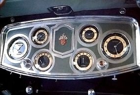 The dashboard panel of the 1934 Packard Twelve Sport Phaeton echoed the car's elegant look.