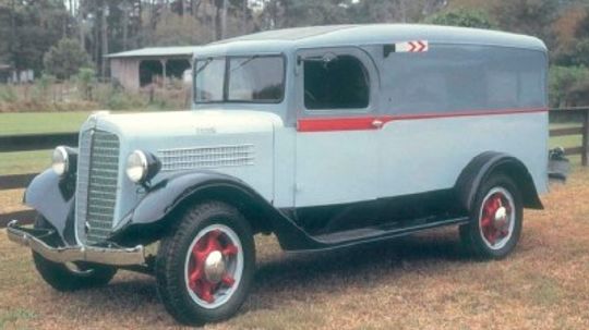 1935-1936 Stewart Panel and Dump Truck