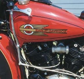 Shift lever well forward indicates this Harley EL